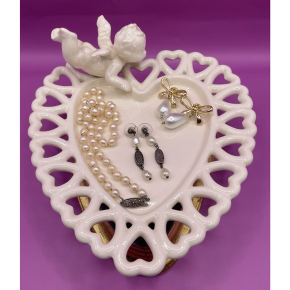 Vintage Handmade Signed Cherub Heart-Shaped Decorative Ceramic Dishes- Set of 2 - Picture 3 of 15